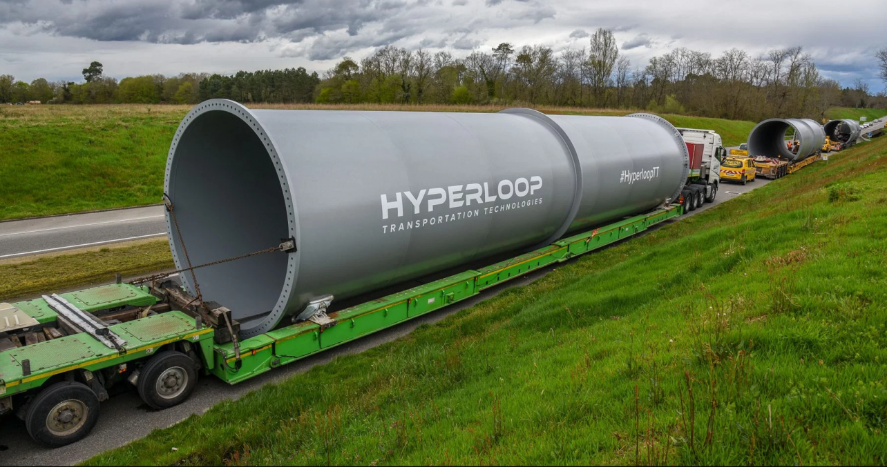 Фото - Hyperloop и летающие автомобили сразятся за будущее транспорта